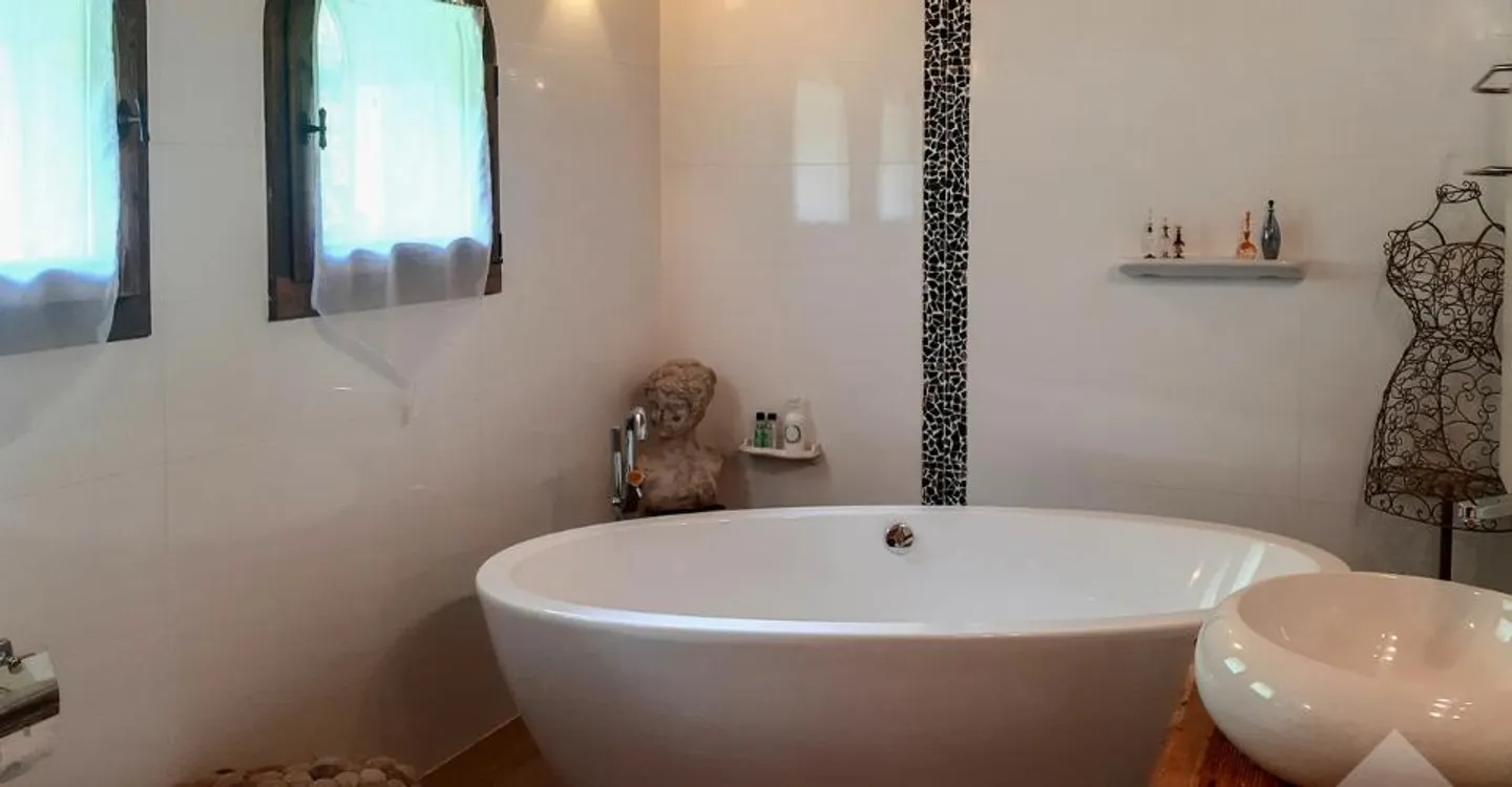 Charming Chalet - Photo 6 of 10