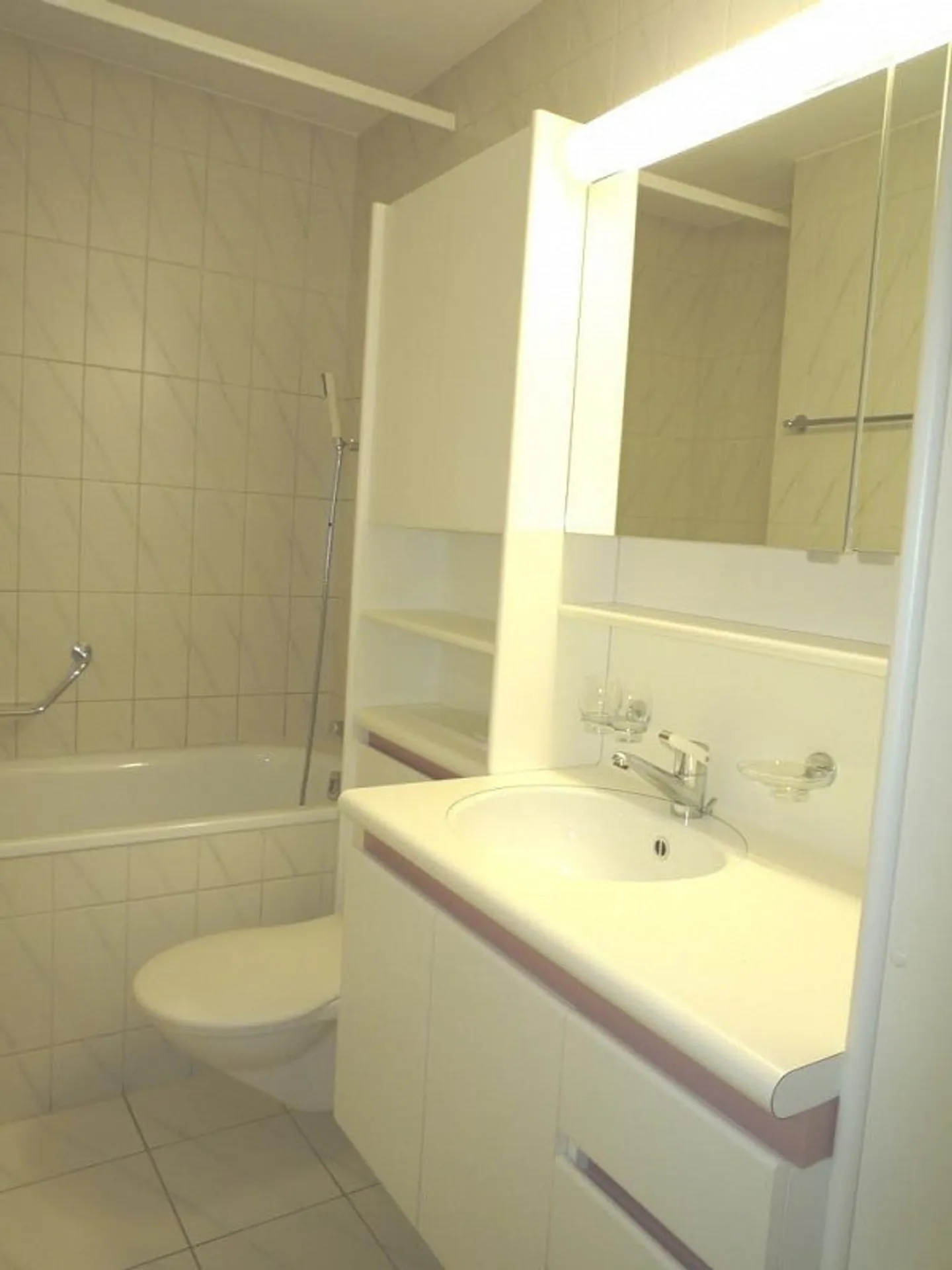 Appartamento 3 locali vicino alla città di 66 m² al 3° piano - Foto 3 di 8