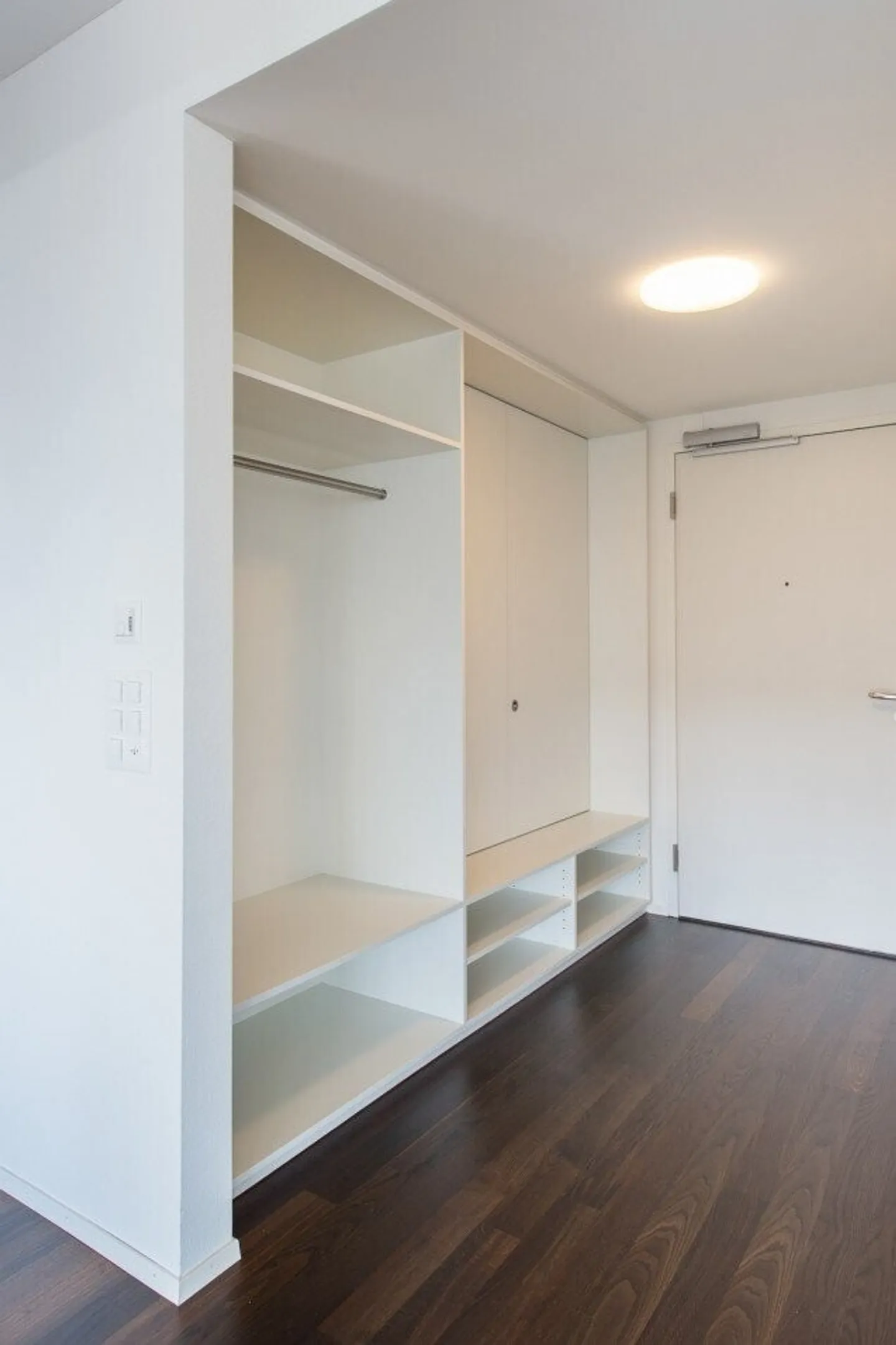 In the heart of the city yet in the green - Photo 9 of 10