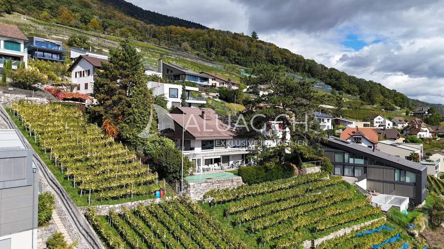 VISTA SUL LAGO DA SOGNO CON PANORAMA ALPINO - Foto 4 di 10
