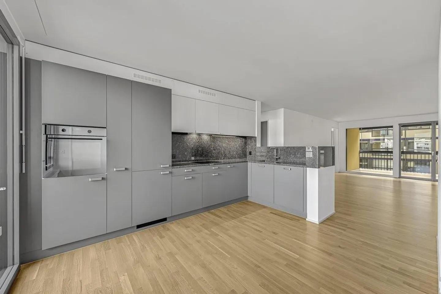 Appartamento moderno con vantaggi esclusivi e fascino urbano - Foto 2 di 12