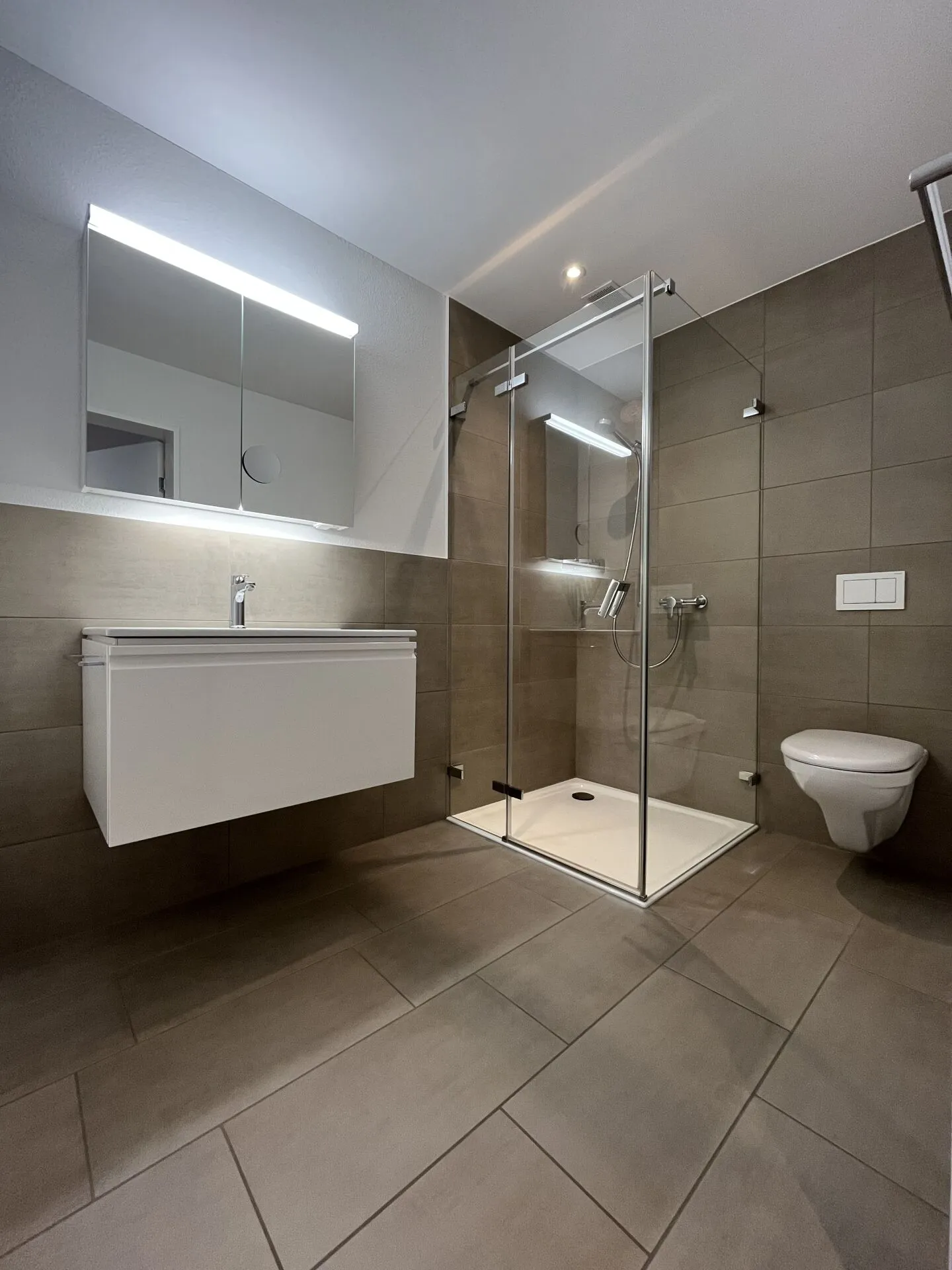 Moderne 2.5-Zimmerwohnung - Foto 2 von 5