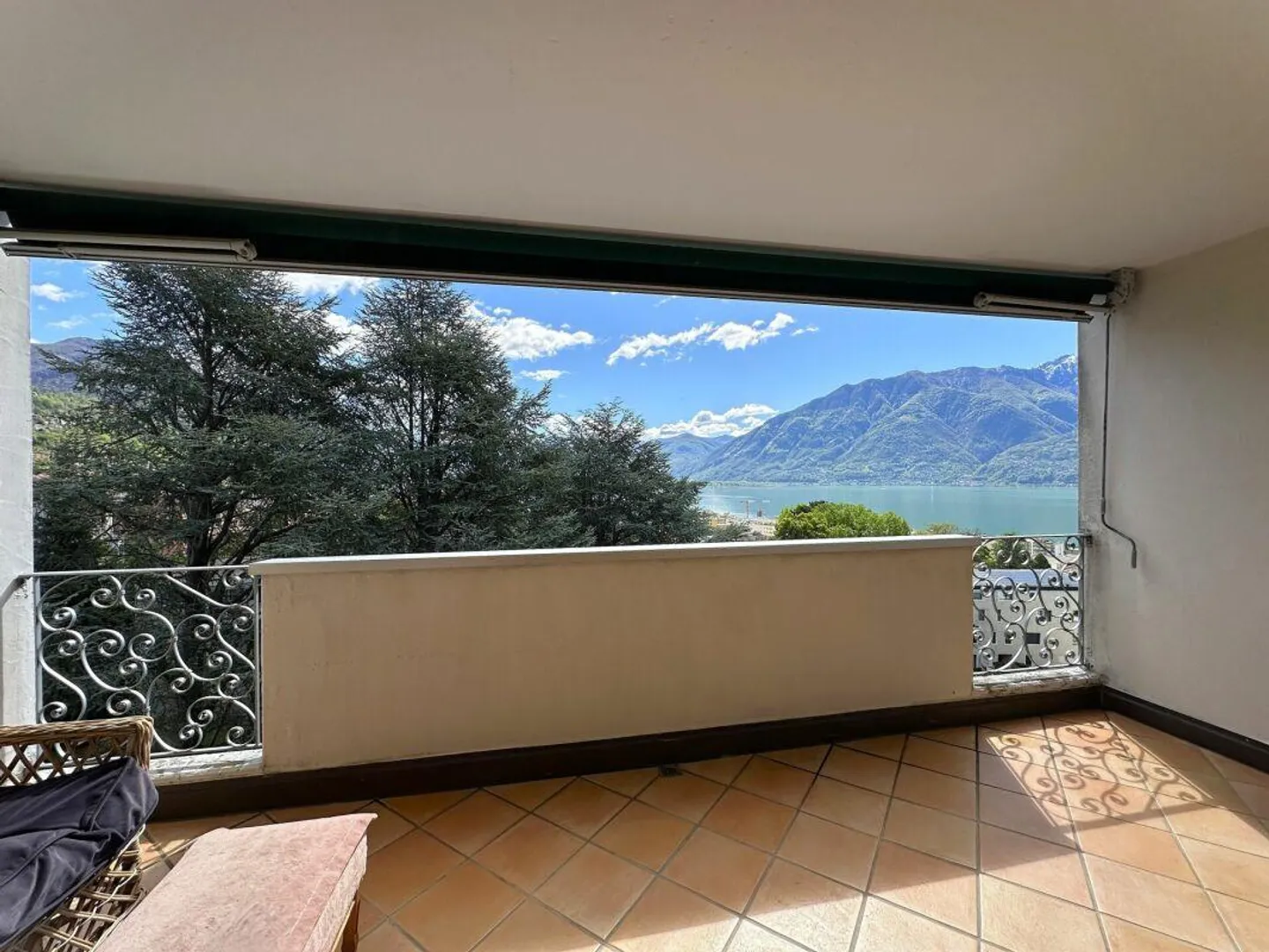 Fabelhafte Penthouse mit Seeblick in Muralto - Foto 3 von 18