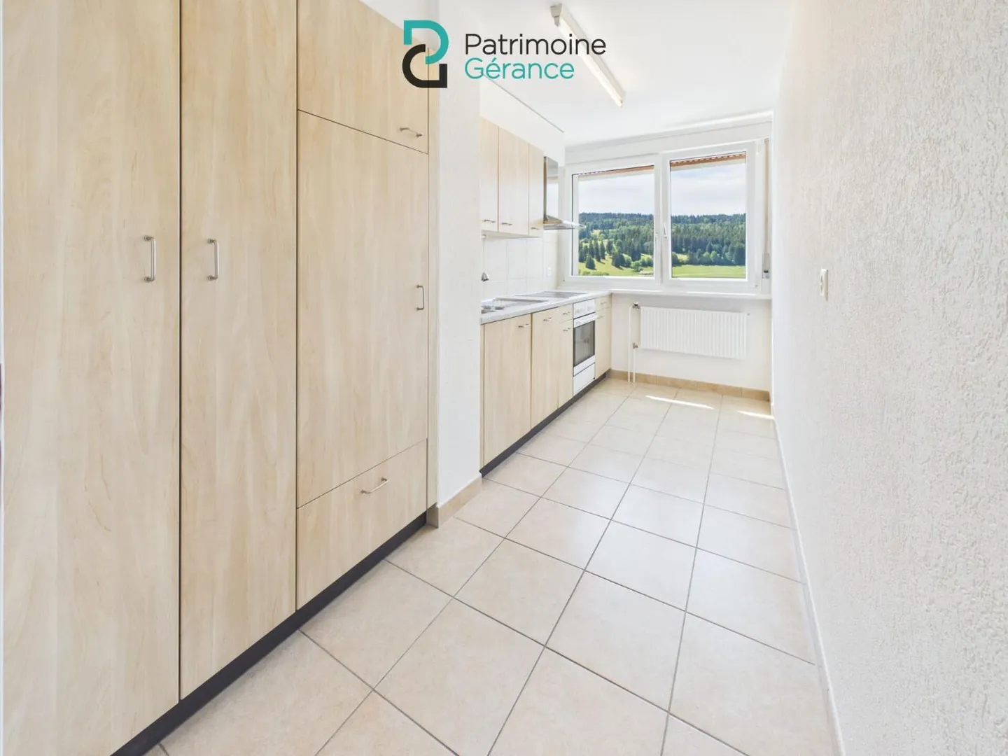 Renovated! 3-room apartment on the 7th floor - Photo 1 of 12