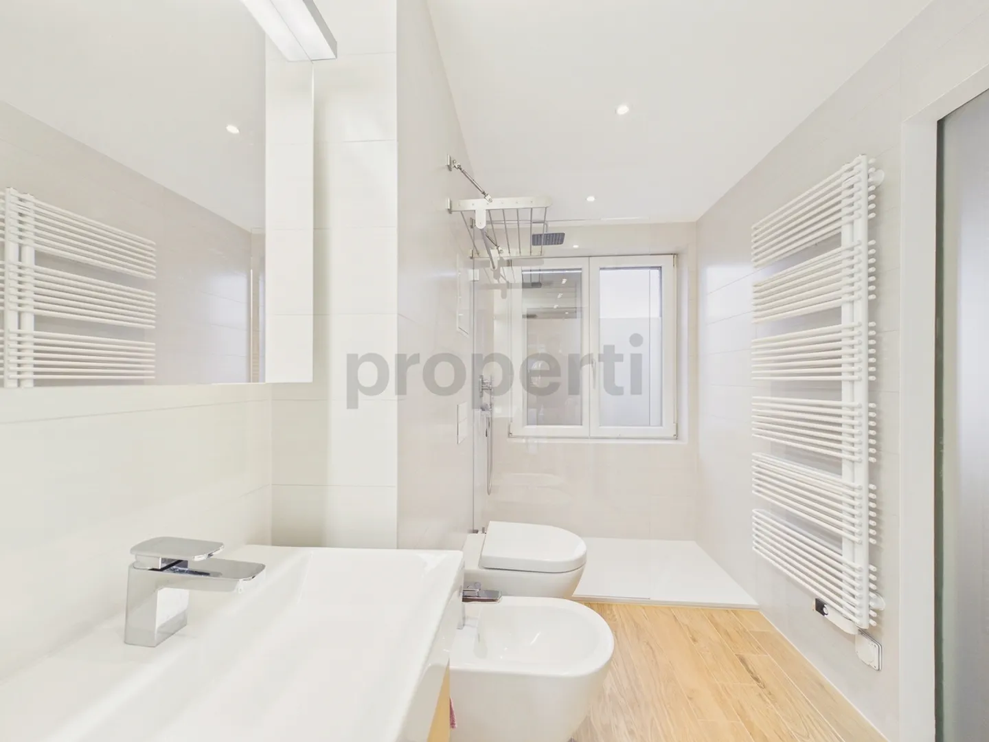 Exklusive 6.5-Zimmer-Attikawohnung mit sonnigem Balkon in Basel - Photo 7 of 12