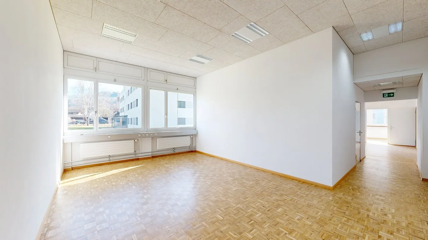 Modern and bright office spaces with flexible use - Photo 11 of 13