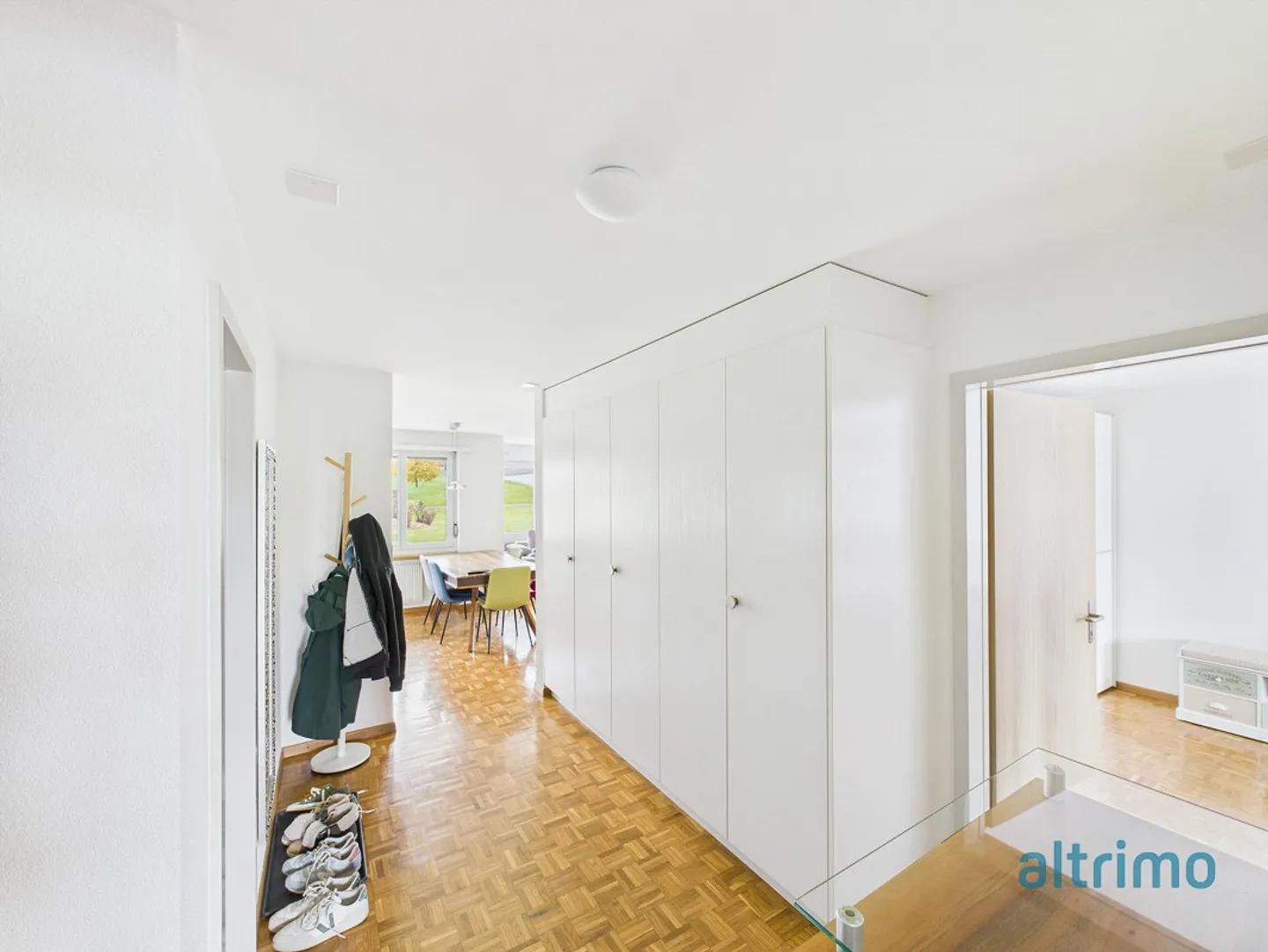 Appartement confortable de 3,5 pièces dans un quartier résidentiel calme - Photo 9 sur 10