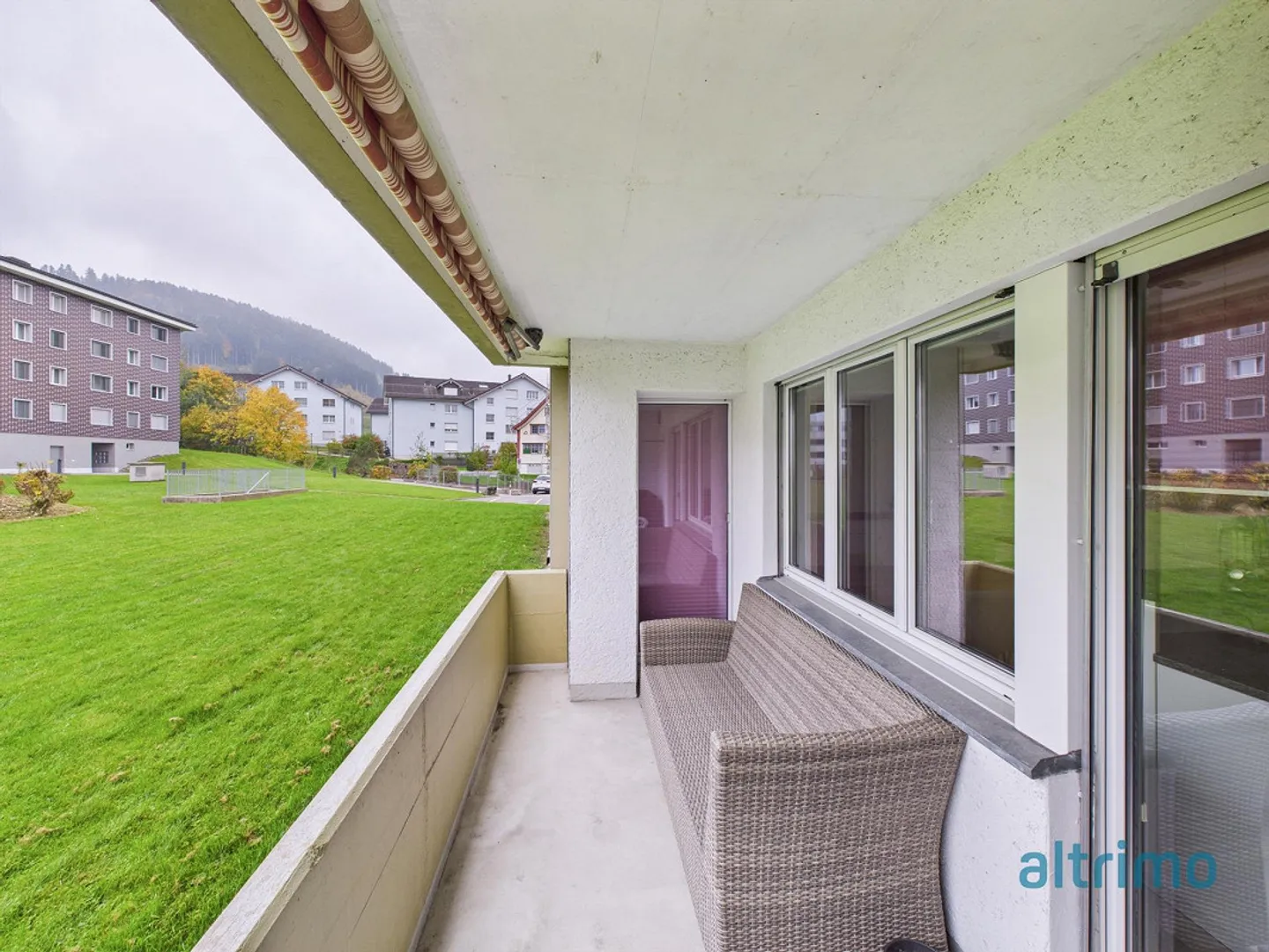 Appartement confortable de 3,5 pièces dans un quartier résidentiel calme - Photo 10 sur 10