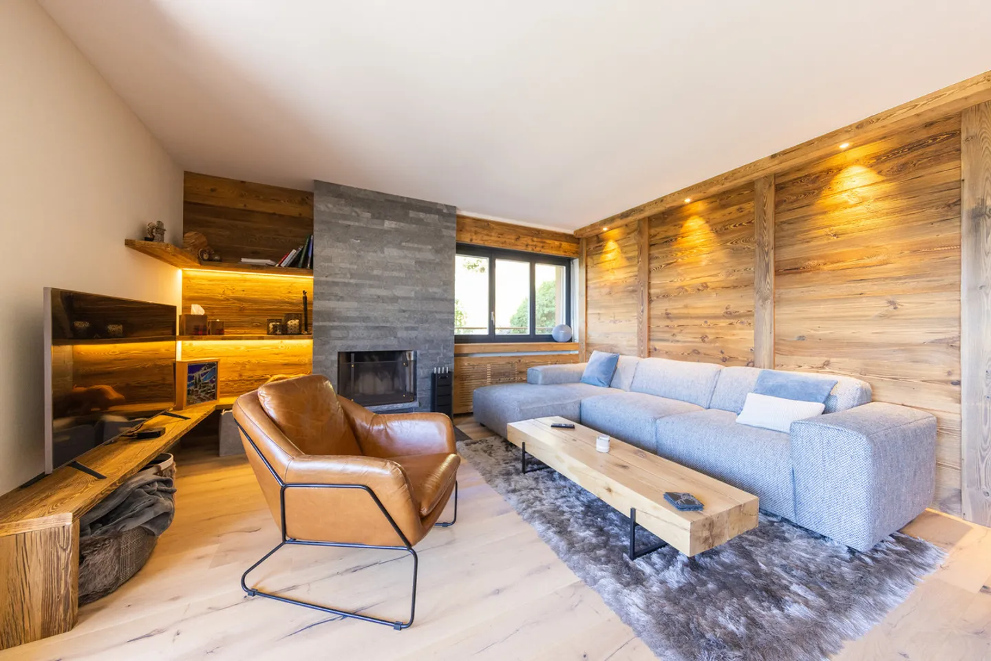 Sublime appartamento di 3,5 stanze completamente ristrutturato. - Foto 2 di 18