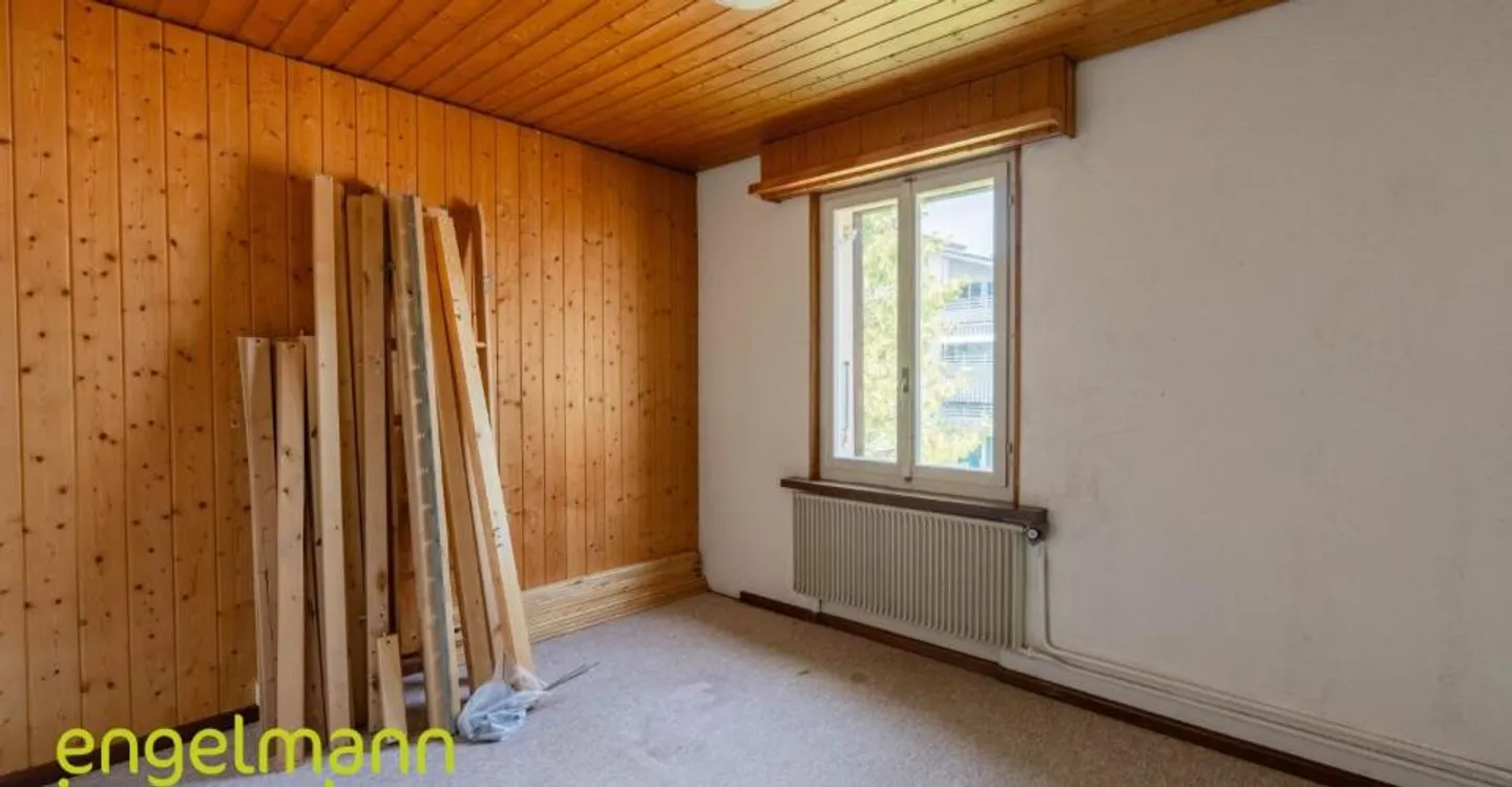 Wohngebäude mit Garagen + Werkstatt - Foto 11 von 13