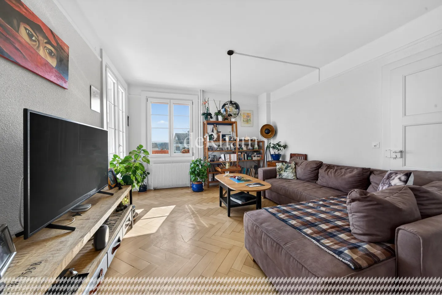 Rental house with three apartments - Photo 3 of 7