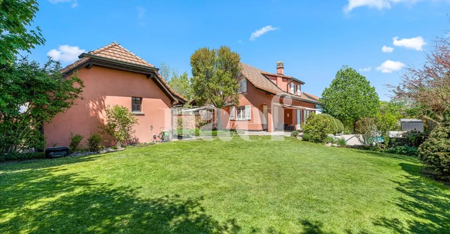 Casa indipendente di 5,5 locali con piscina in vendita a Neyruz - Foto 2 di 12