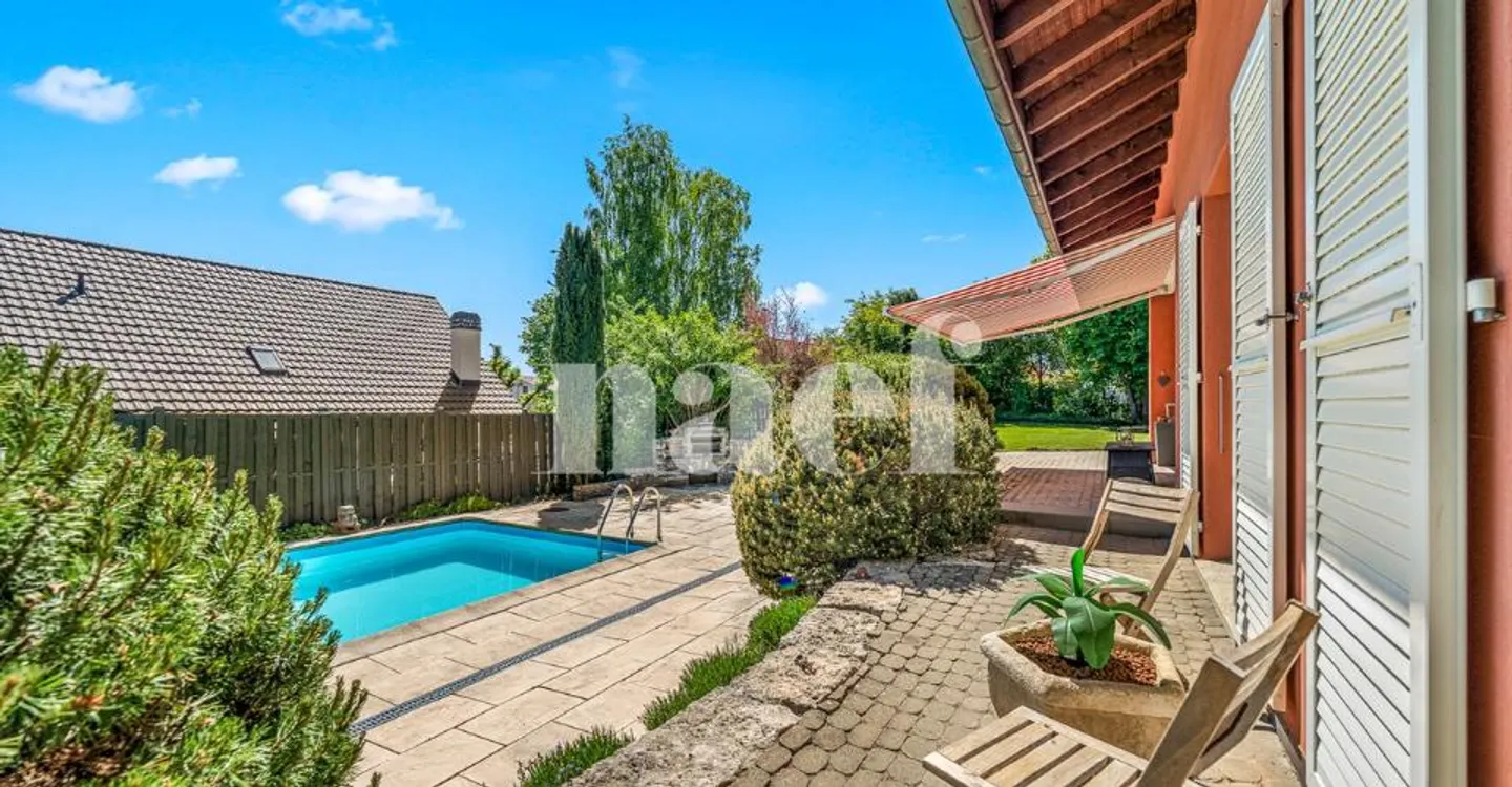 Casa indipendente di 5,5 locali con piscina in vendita a Neyruz - Foto 4 di 12