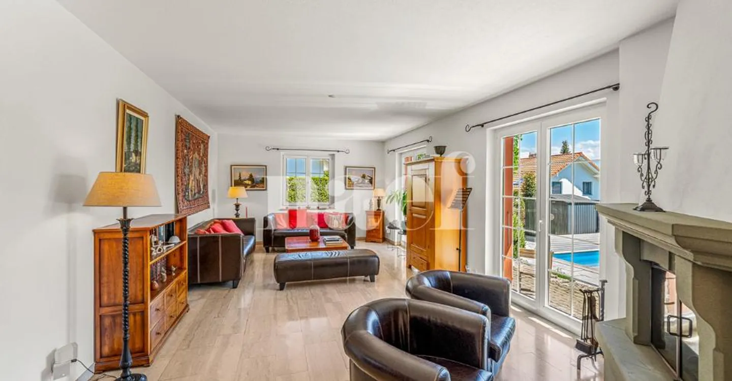 Casa indipendente di 5,5 locali con piscina in vendita a Neyruz - Foto 6 di 12