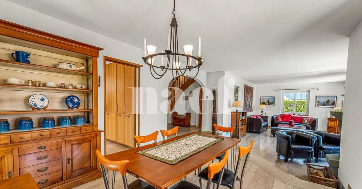 Casa indipendente di 5,5 locali con piscina in vendita a Neyruz - Foto 8 di 12