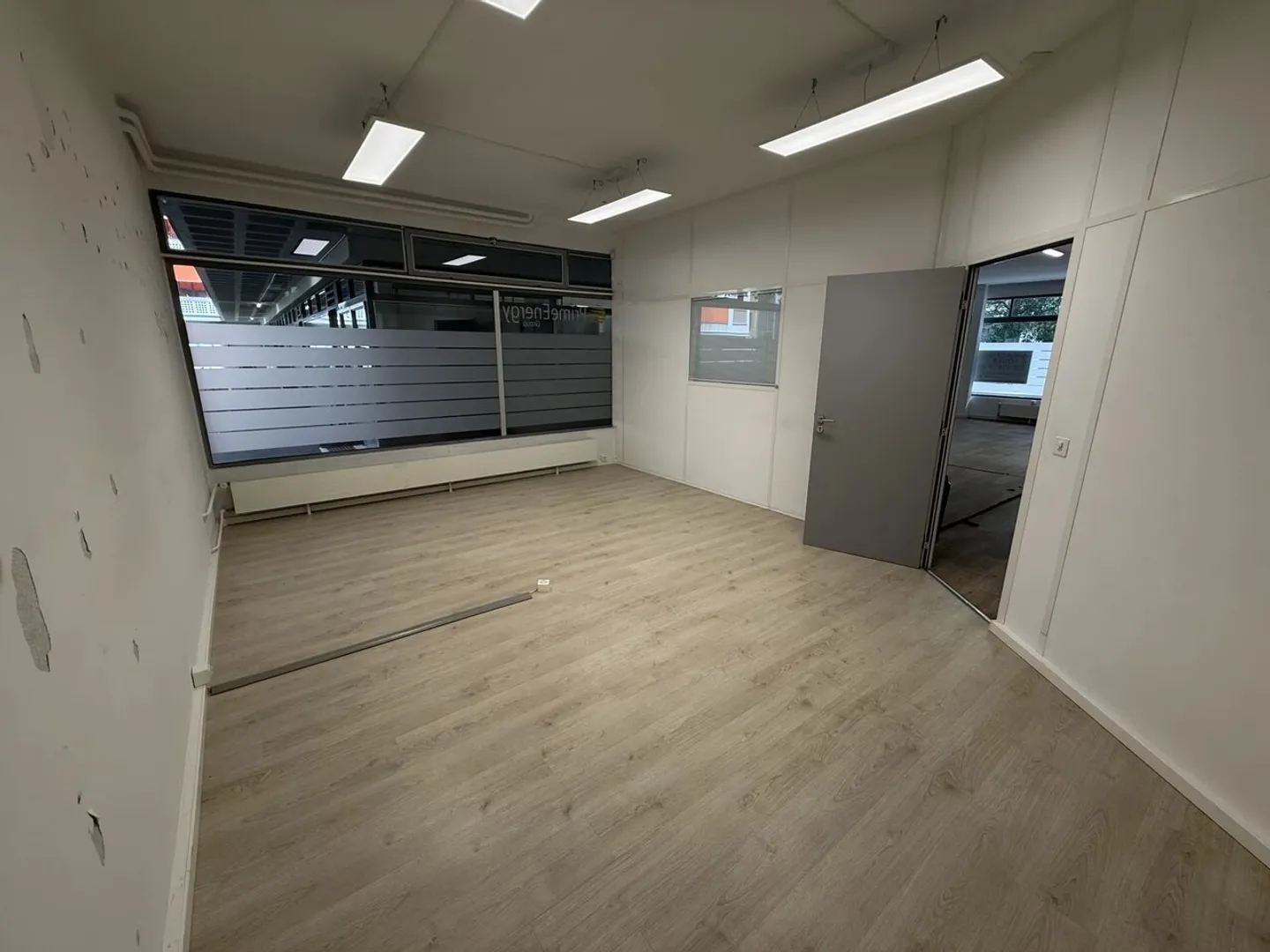 Geräumige Arcade von 189 m² im Herzen von Genf - Foto 8 von 11