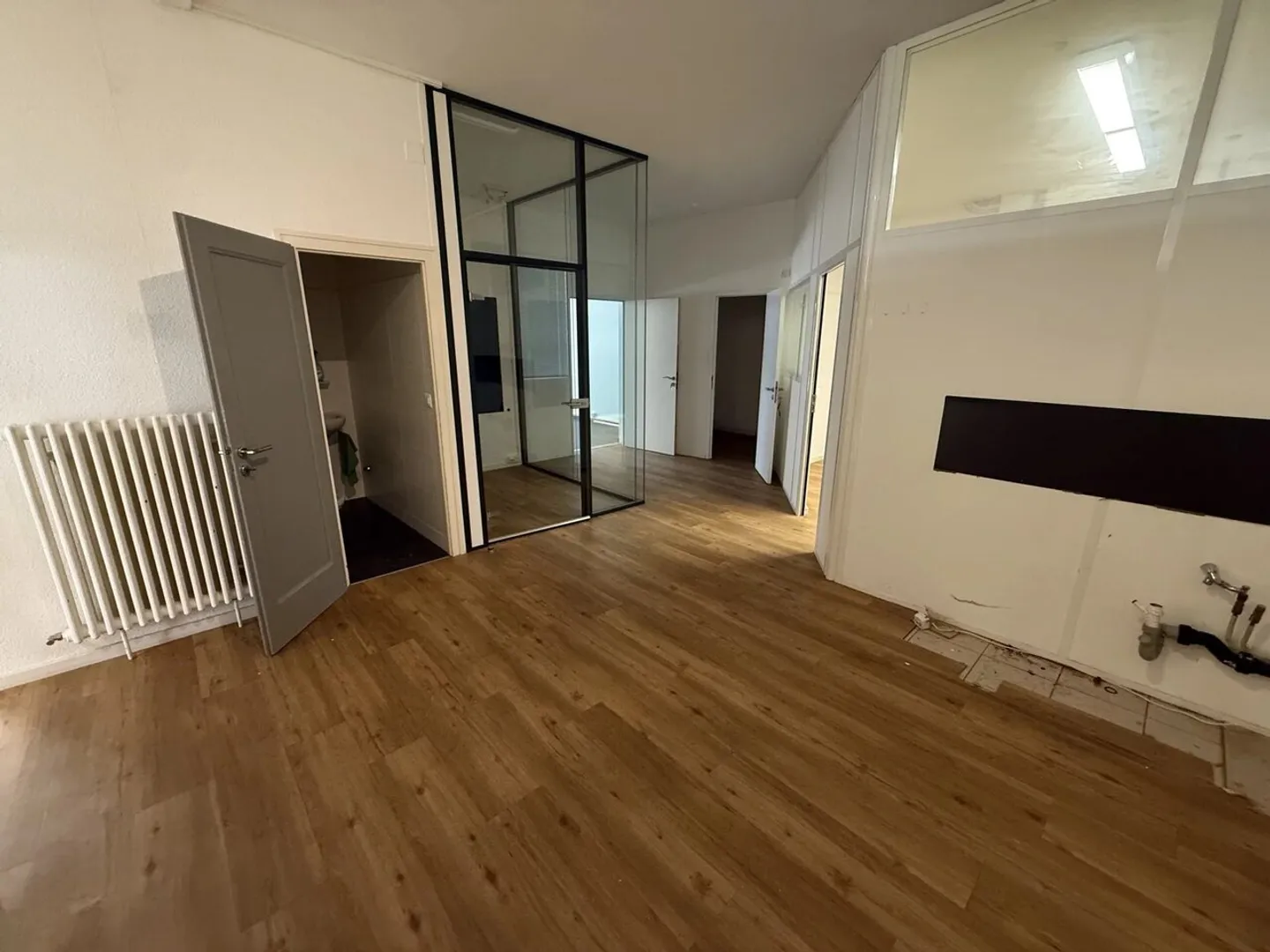 Geräumige Arcade von 189 m² im Herzen von Genf - Foto 5 von 11