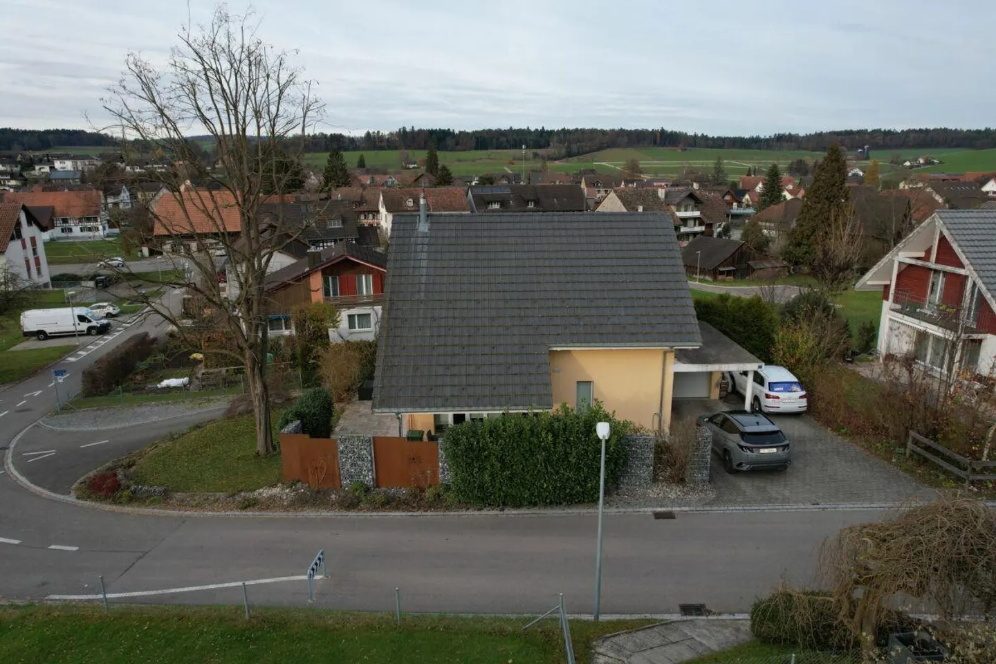 Casa unifamiliare moderna con carattere di benessere - Foto 3 di 18
