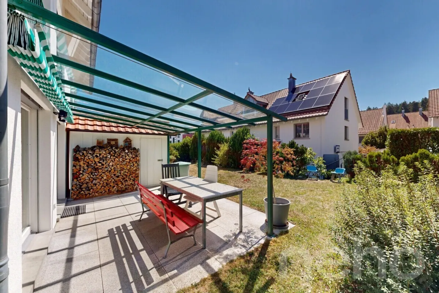 Attractive 4.5-Room Semi-Detached House - Photo 2 of 12