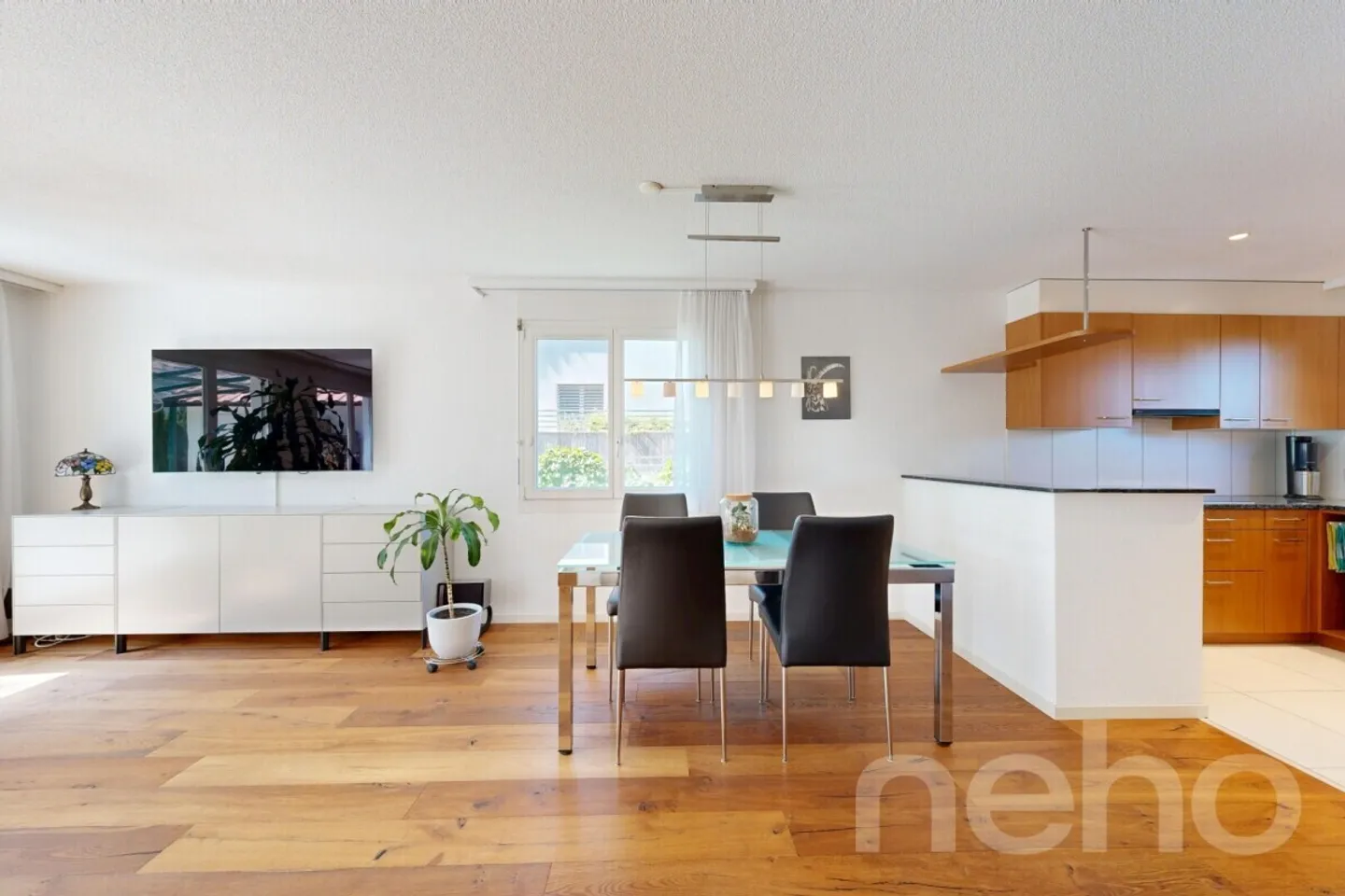 Attractive 4.5-Room Semi-Detached House - Photo 4 of 12