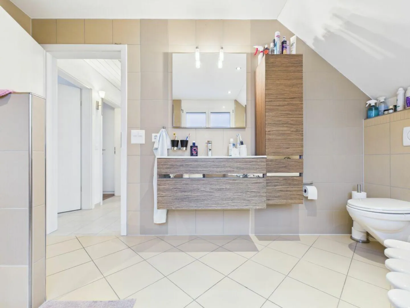 Casa unifamiliare moderna con carattere di benessere - Foto 12 di 18