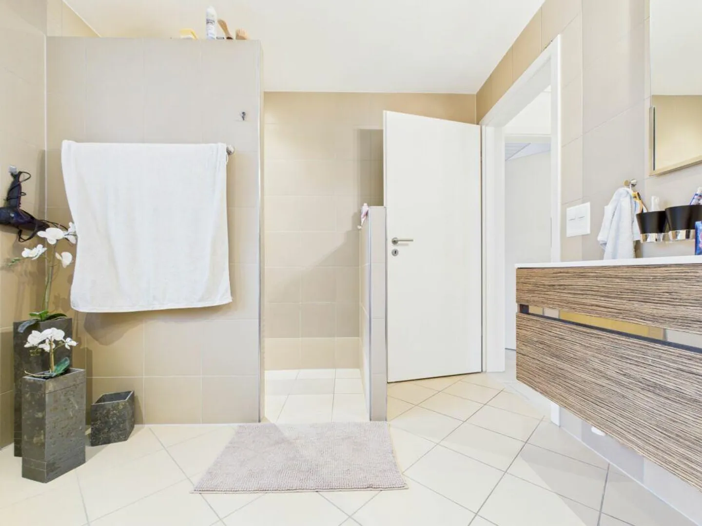 Casa unifamiliare moderna con carattere di benessere - Foto 13 di 18