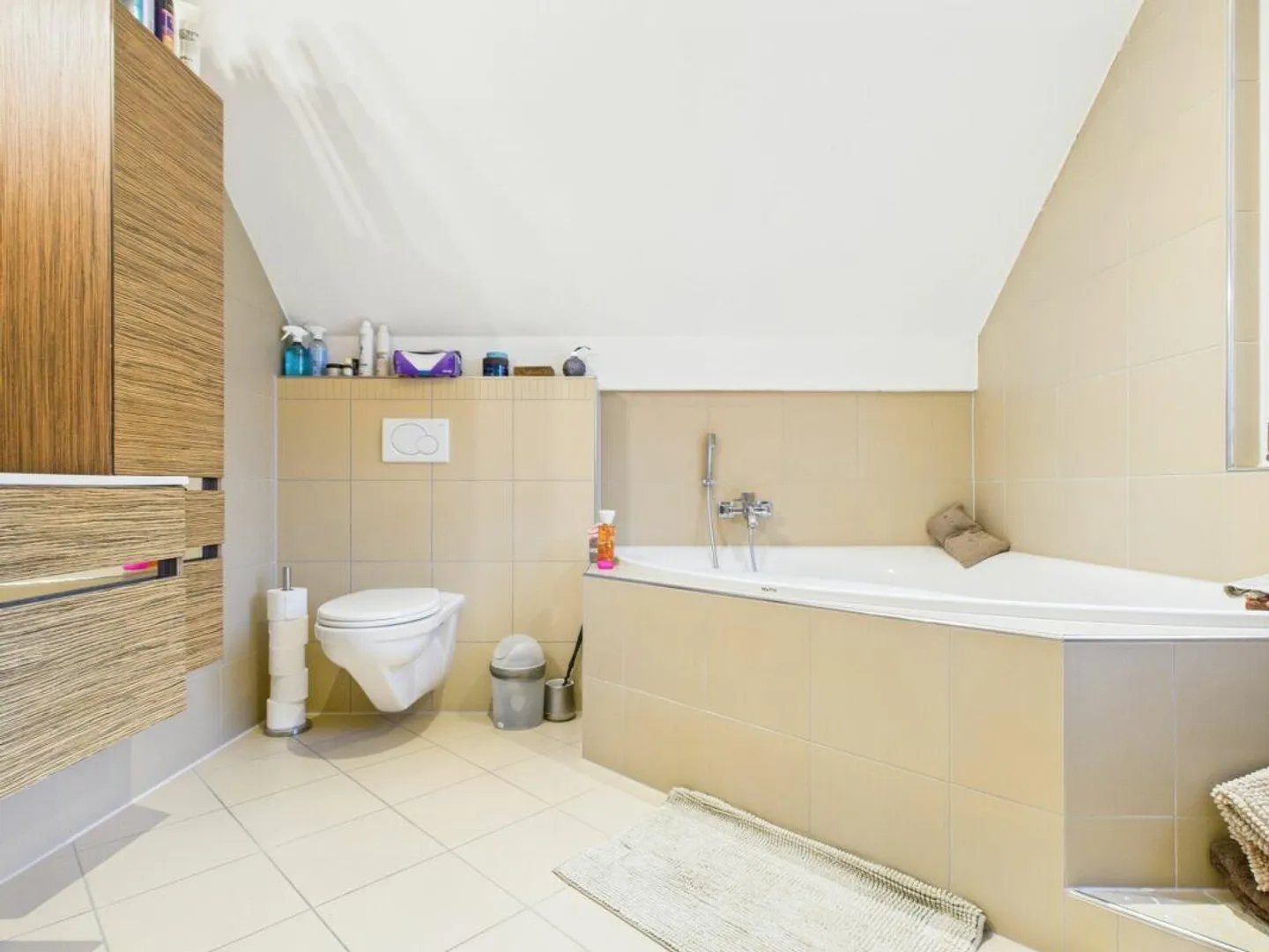 Casa unifamiliare moderna con carattere di benessere - Foto 14 di 18