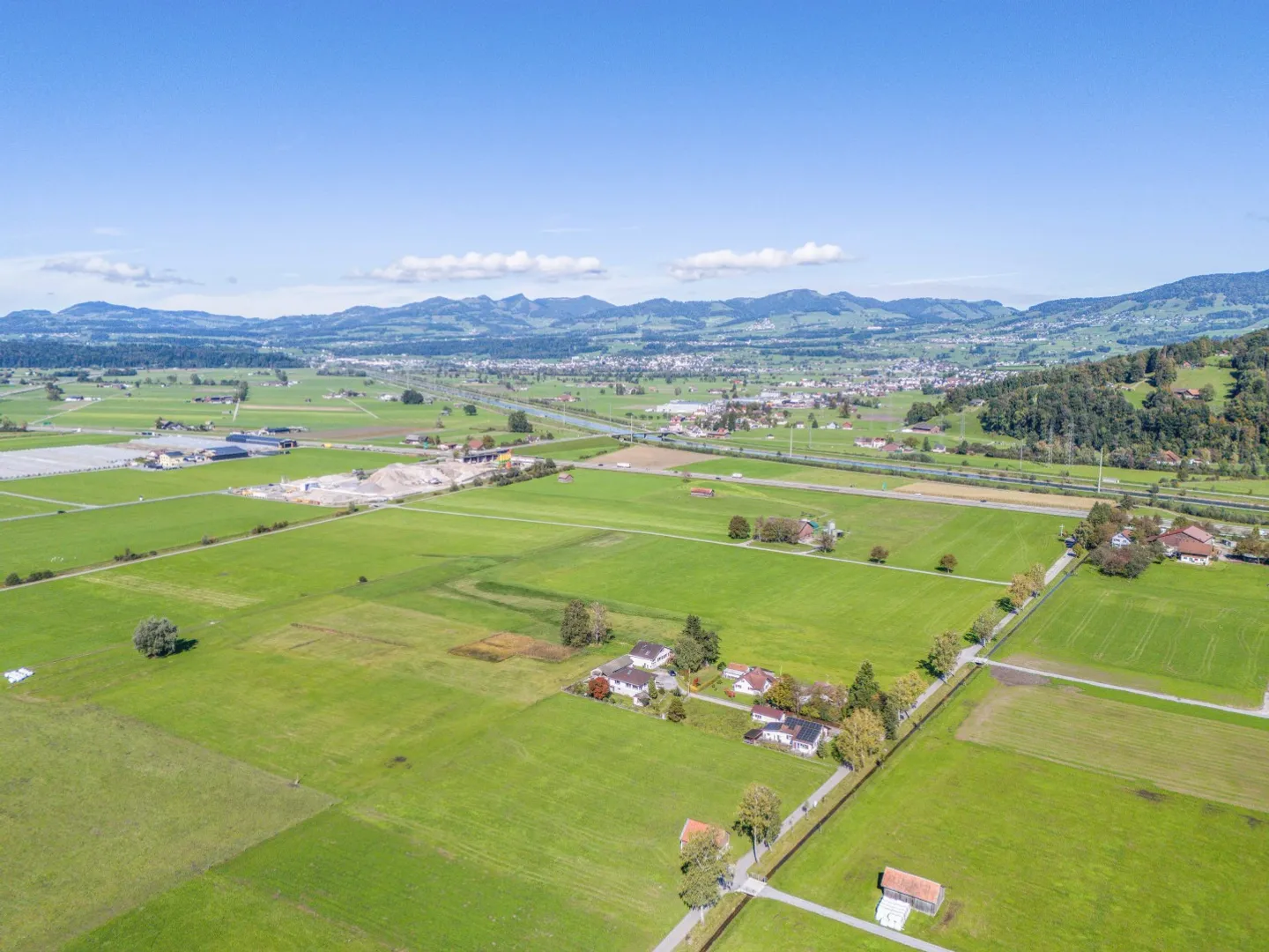 Einfamilienhaus an ruhiger und ländlicher Lage - Foto 2 von 12