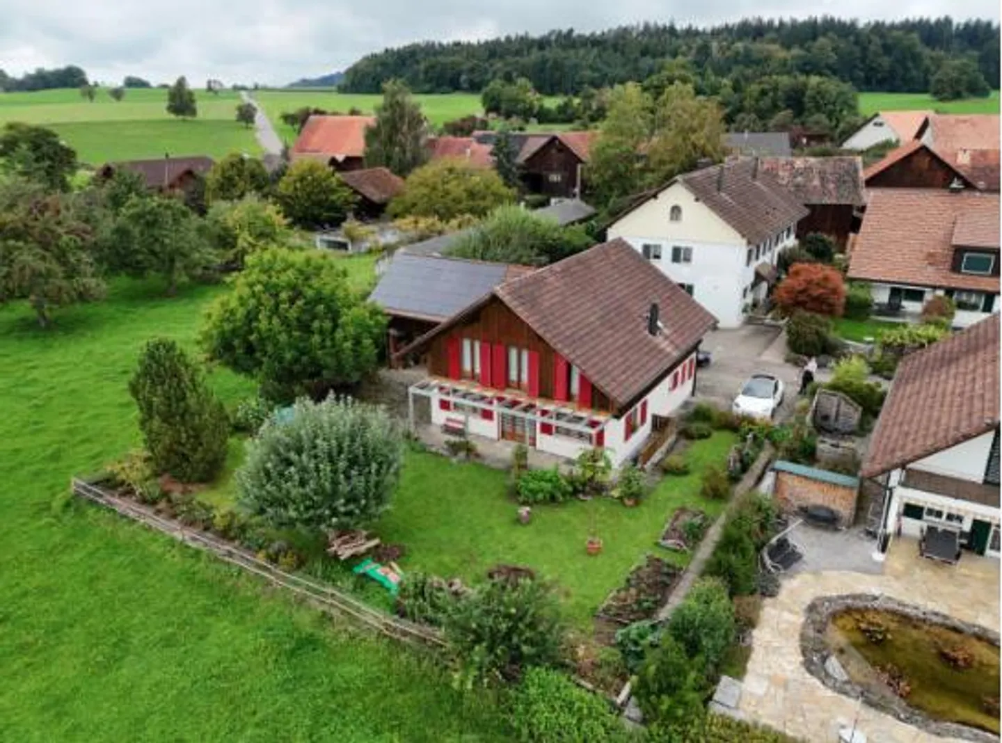 5.5-Room Single-Family House with Extension - Photo 1 of 1