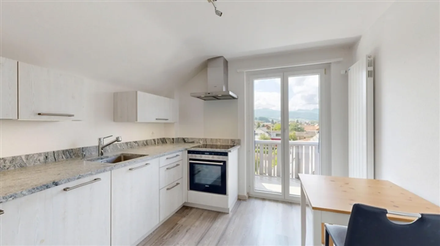 Casa unifamiliare indipendente di 5,5 stanze con vista magnifica - Foto 6 di 20