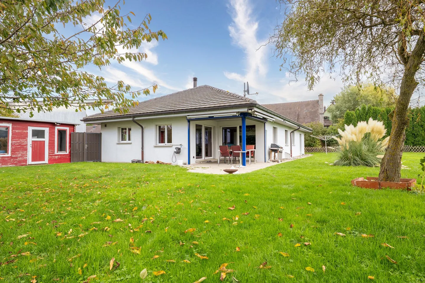 Bungalow affascinante con giardino spazioso - Foto 1 di 2