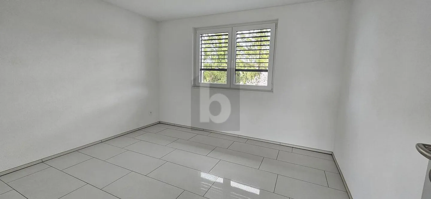 LUMINOSO CON UNA BELLA TERRAZZA - Foto 5 di 6