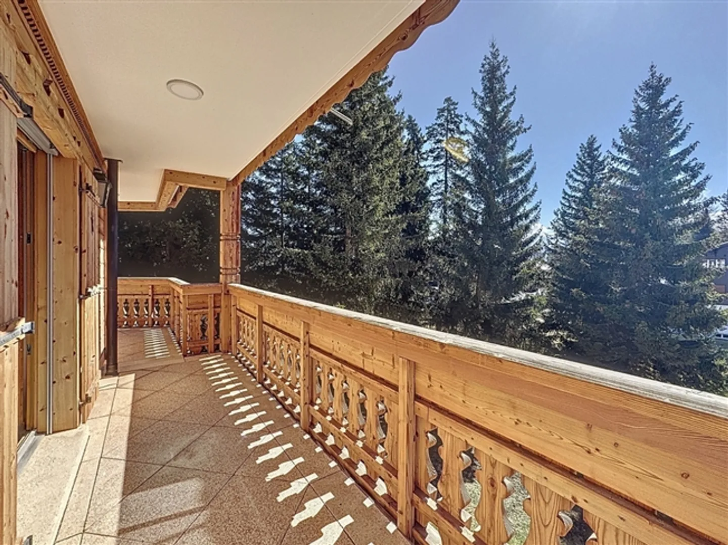 Great luxurious 5.5-room apartment in the heart of the golf course - Photo 13 of 20