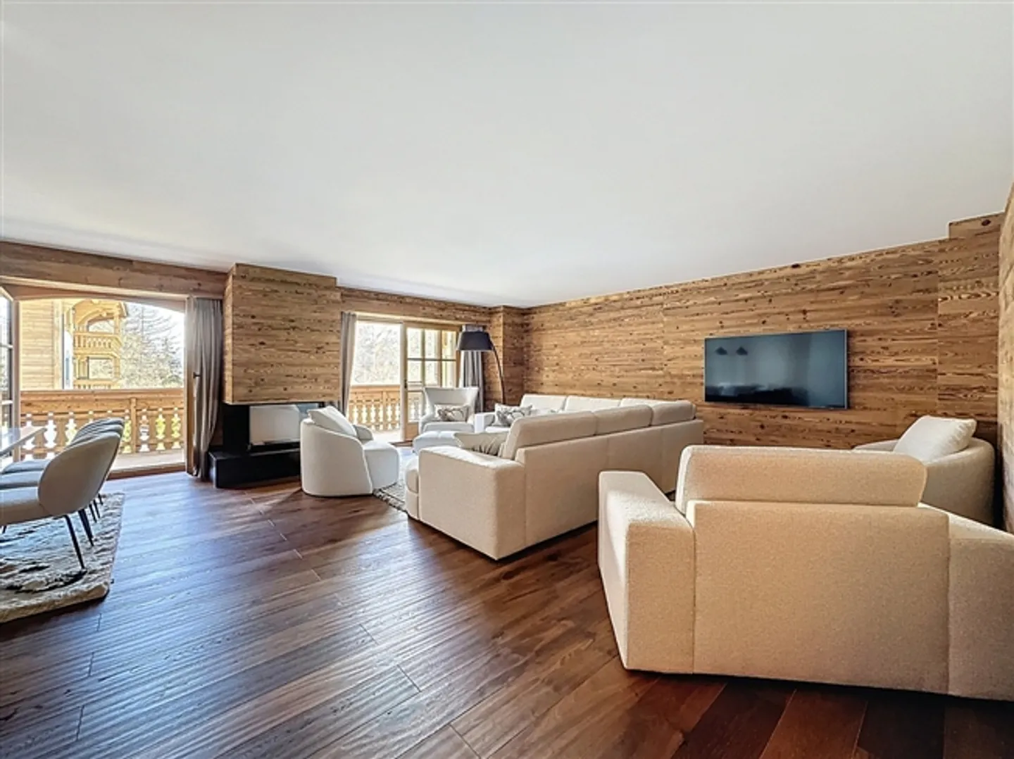 Great luxurious 5.5-room apartment in the heart of the golf course - Photo 19 of 20