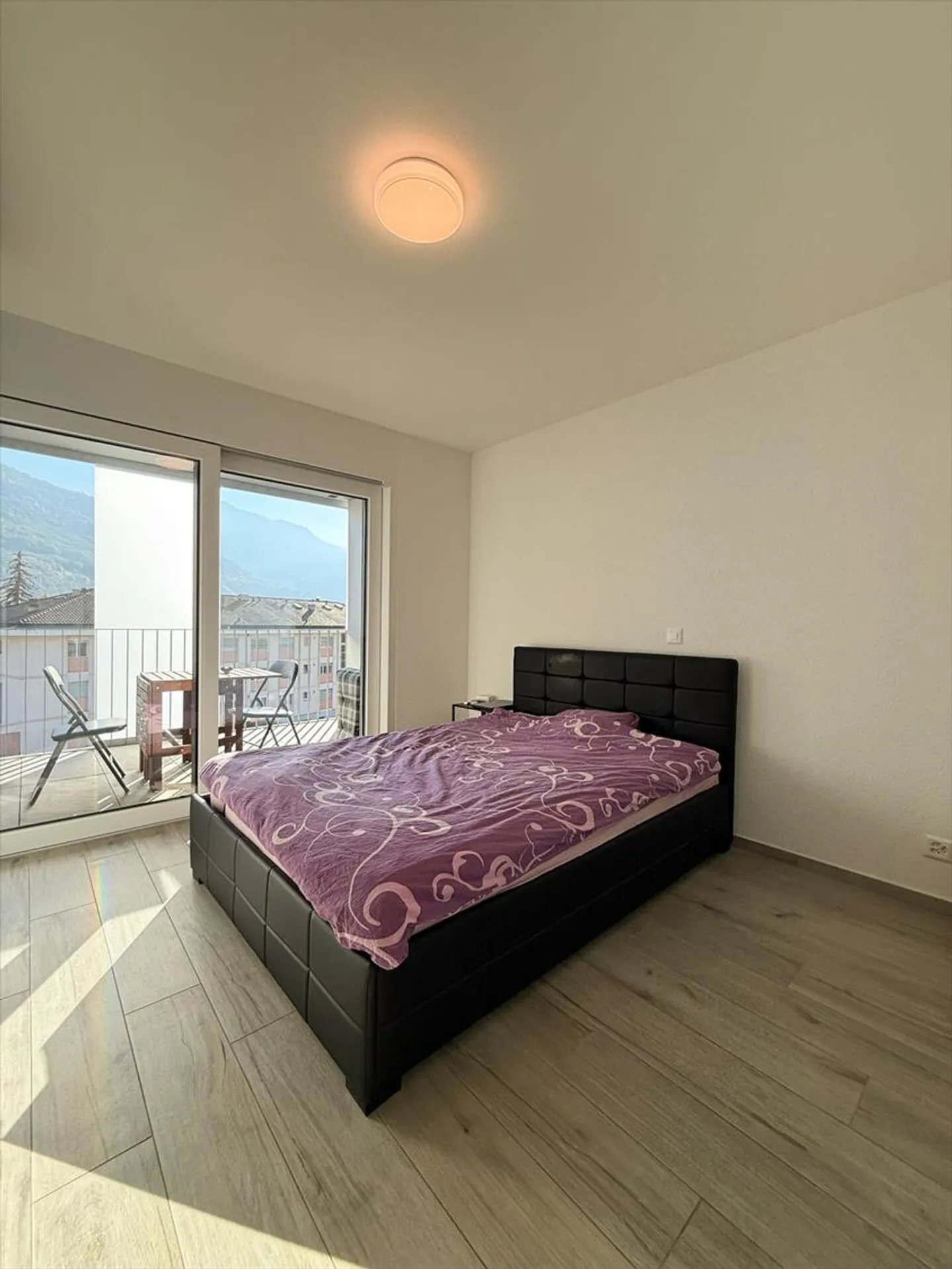 Appartement 2,5 pièces lumineux à Sion - Photo 3 sur 7