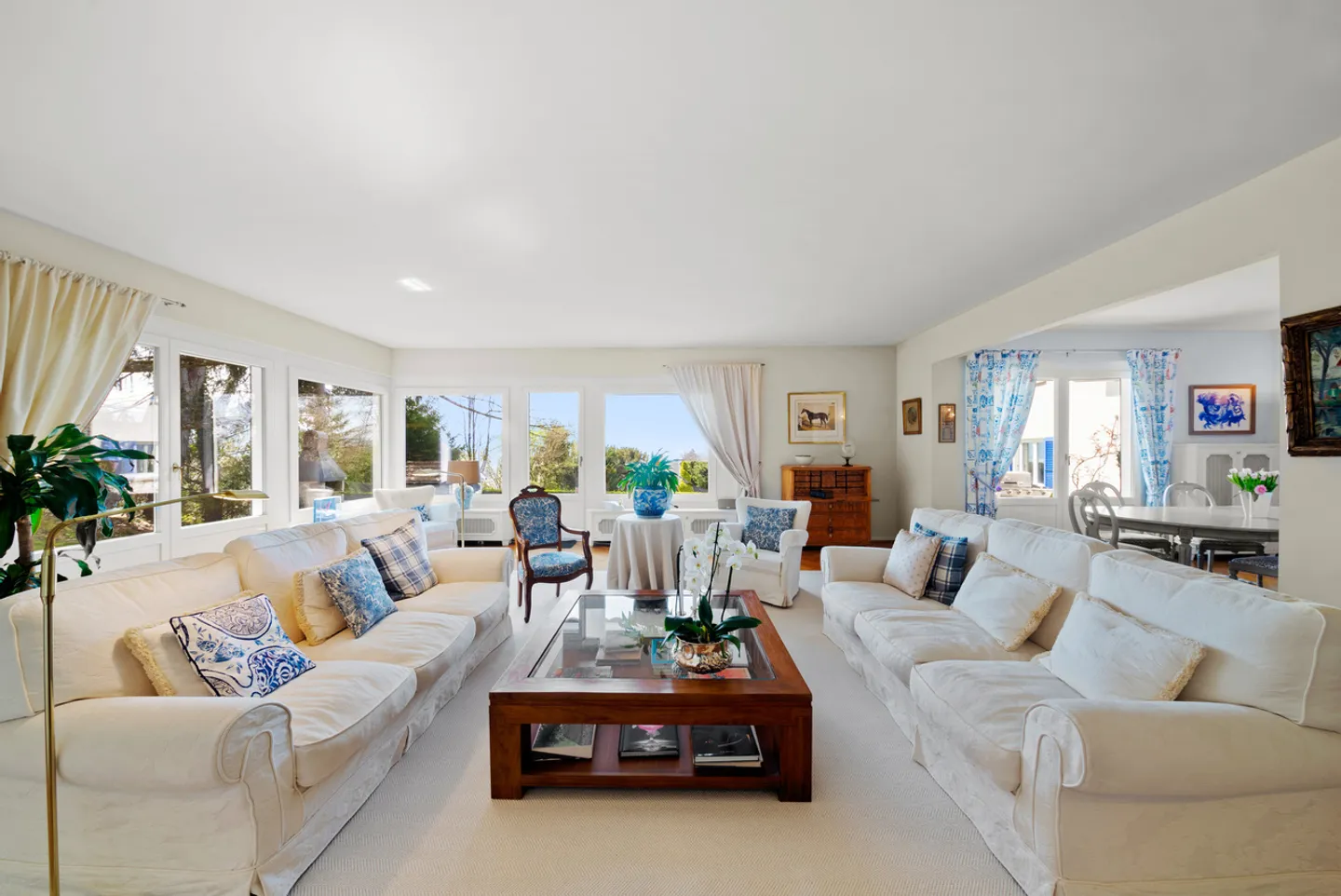 Elegantes Familienhaus mit Pool - Foto 4 von 13