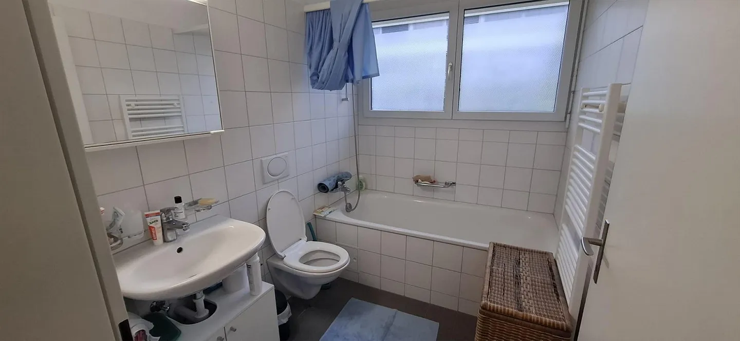 Sissach emplacement parfait - appartement 4.5 pièces (4450) - Photo 5 sur 12