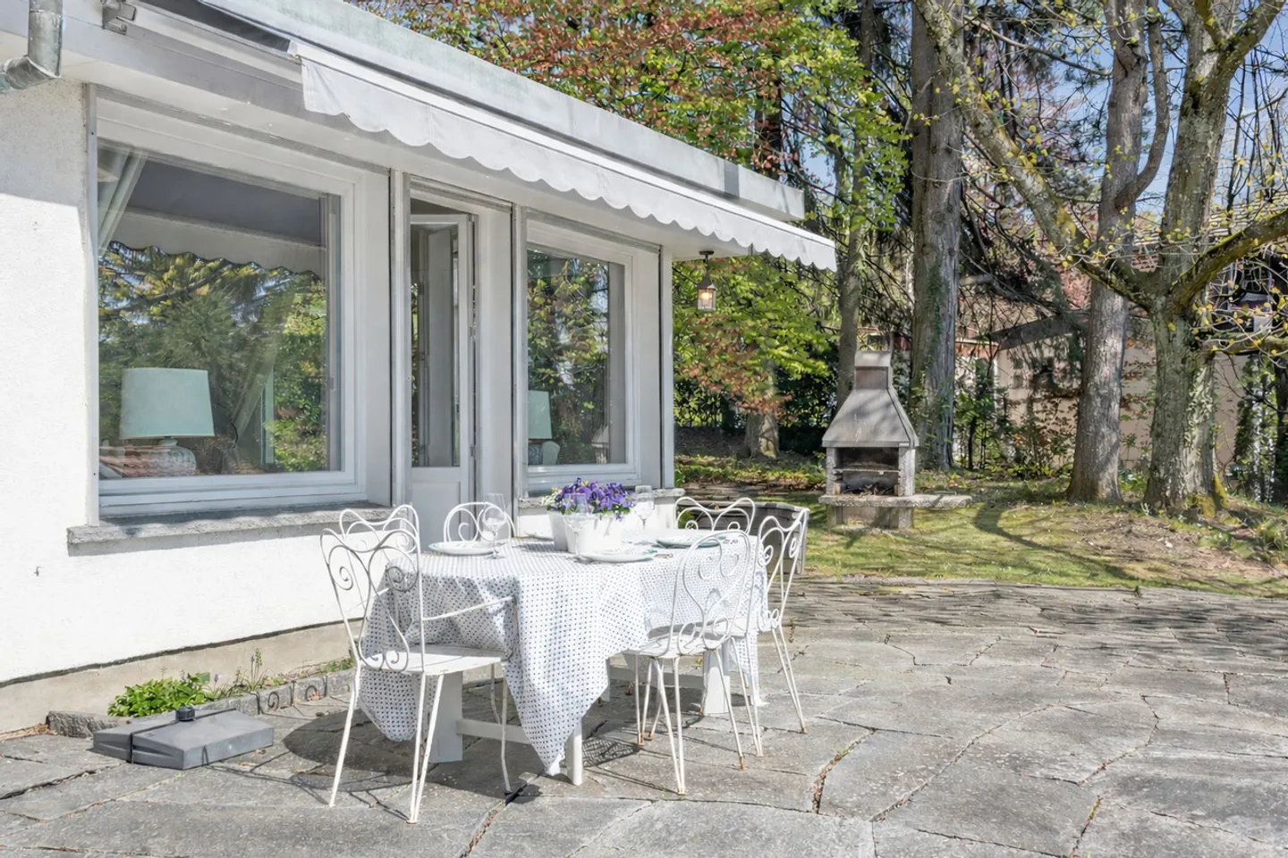 Elegantes Familienhaus mit Pool - Foto 7 von 13