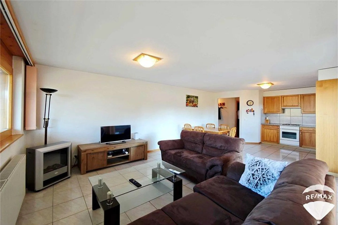 Appartement avec 3,5 pièces et une grande terrasse - Photo 3 sur 13