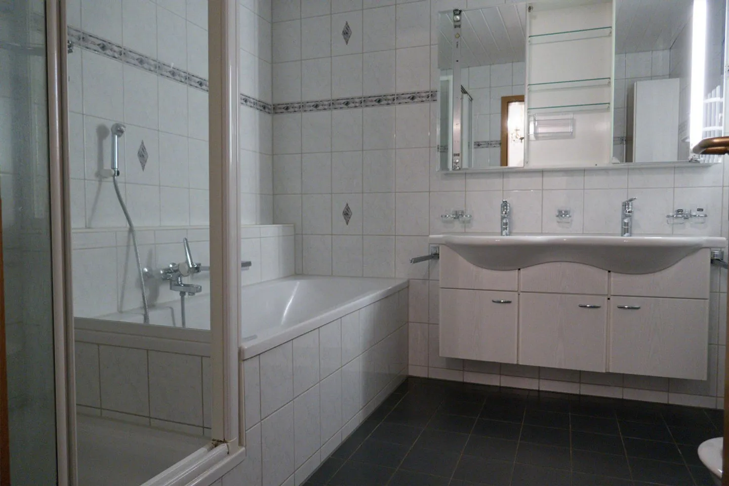 Charmante Wohnung mit Seeblick - Foto 5 von 9