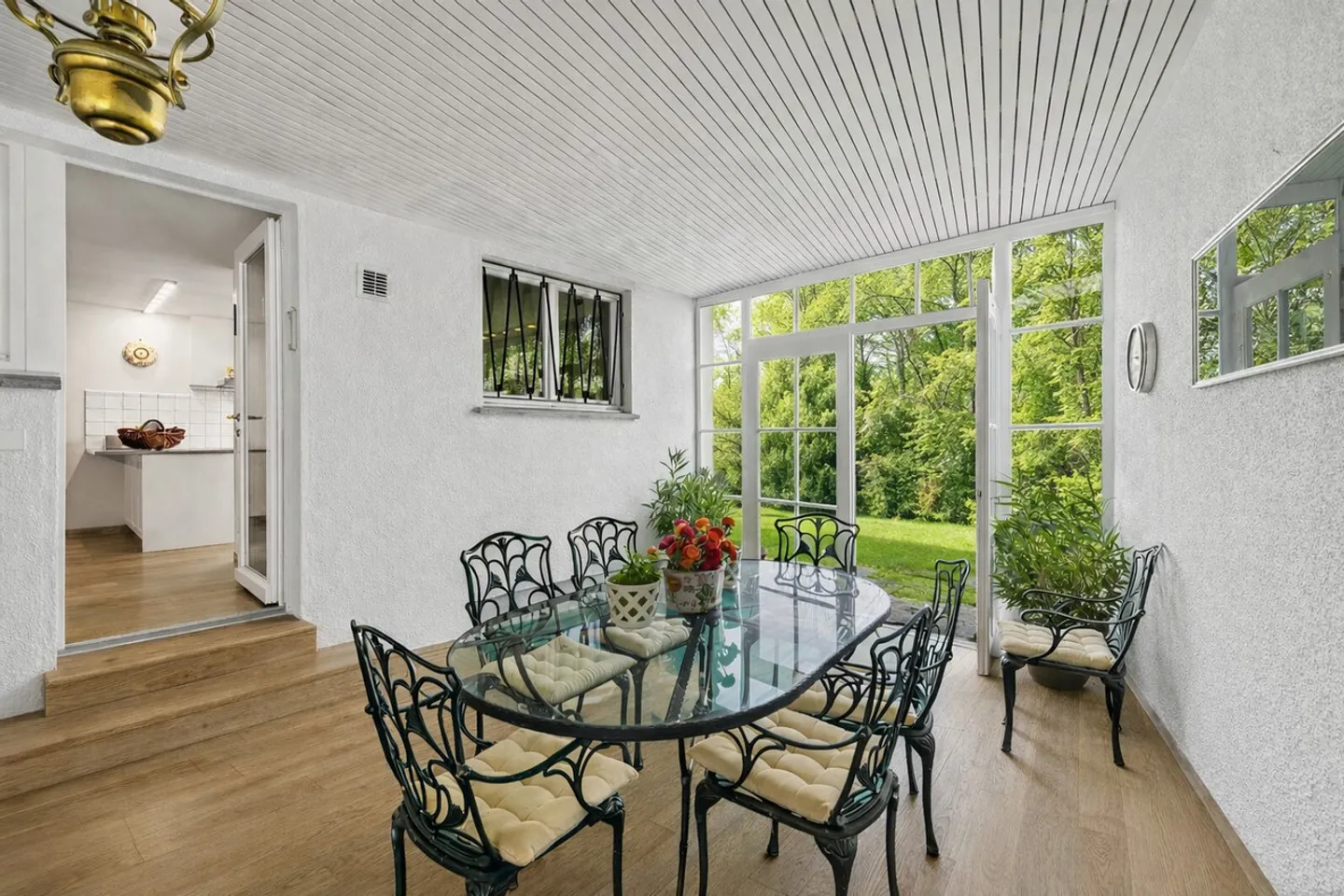 Elegantes Familienhaus mit Pool - Foto 10 von 13