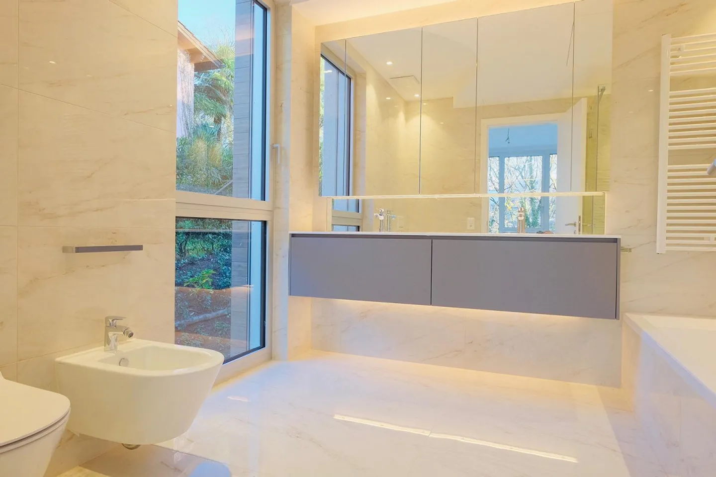 Triplex prestigieux avec ascenseur privé et jardin exclusif - Photo 9 sur 16