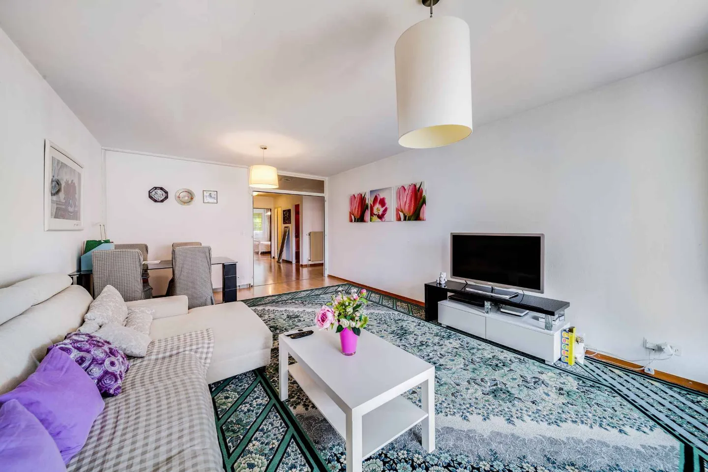 Appartement spacieux 4.5 pièces - Photo 2 sur 11