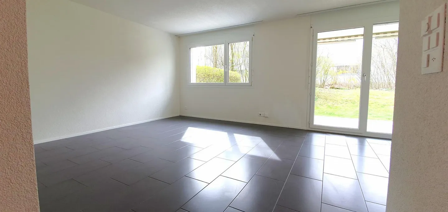 Appartamento di 3,5 stanze ben posizionato al piano terra con area giardino - Foto 17 di 24