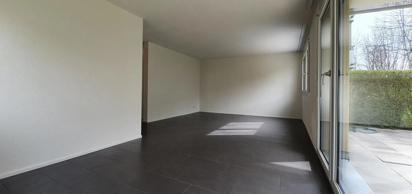 Appartamento di 3,5 stanze ben posizionato al piano terra con area giardino - Foto 19 di 24