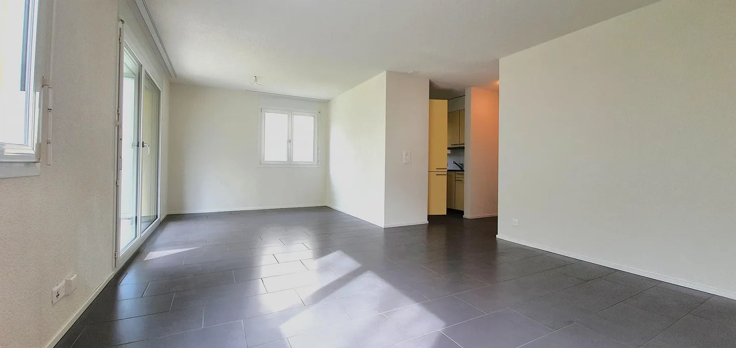Appartamento di 3,5 stanze ben posizionato al piano terra con area giardino - Foto 20 di 24