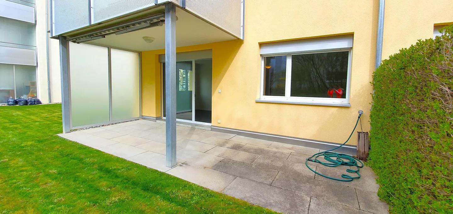 Appartamento di 3,5 stanze ben posizionato al piano terra con area giardino - Foto 22 di 24