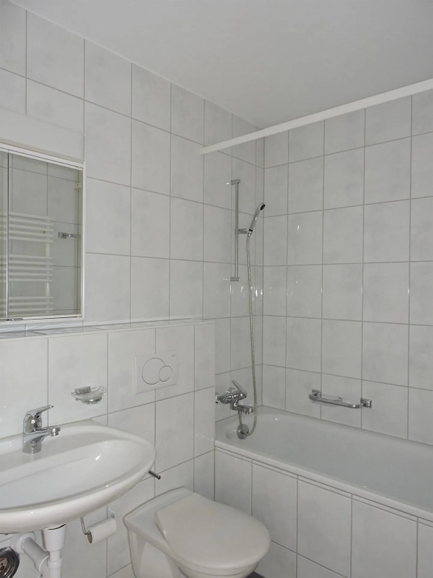 Attention Singles! Charming 1-room apartment in Therwil - Photo 4 of 4