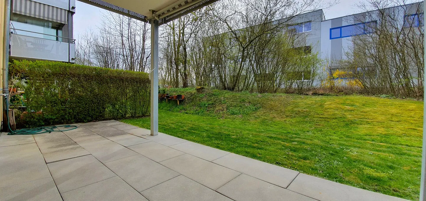 Appartamento di 3,5 stanze ben posizionato al piano terra con area giardino - Foto 23 di 24