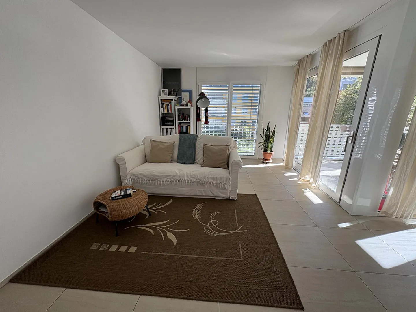 Moderne 2.5-Zimmer-Wohnung in zentraler Lage von Chur - Foto 2 von 9